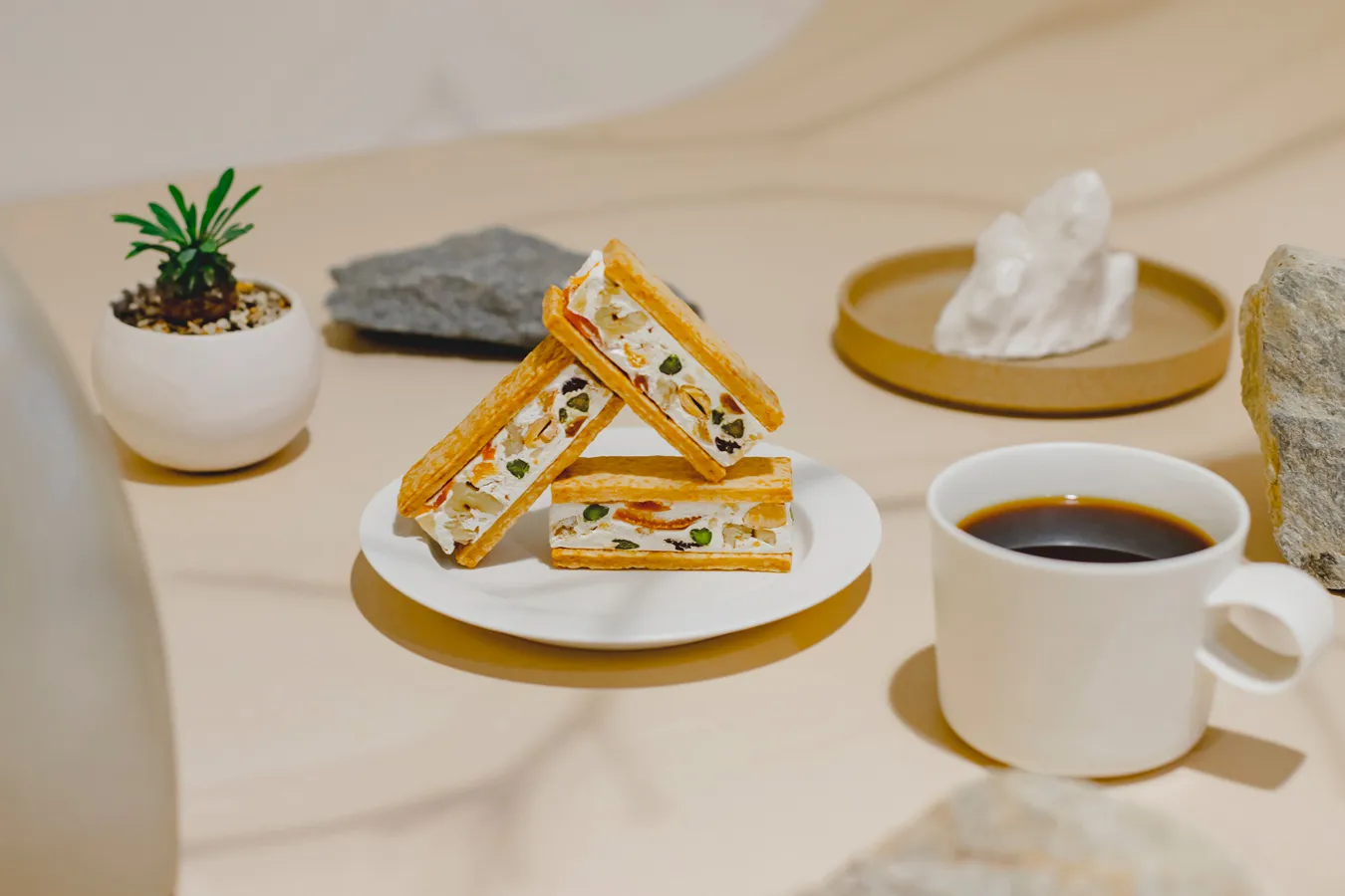 FROM NOUGAT SHOP_1