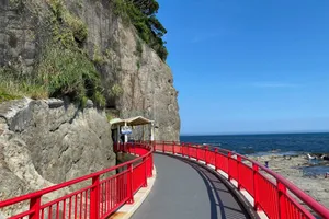 江の島岩屋