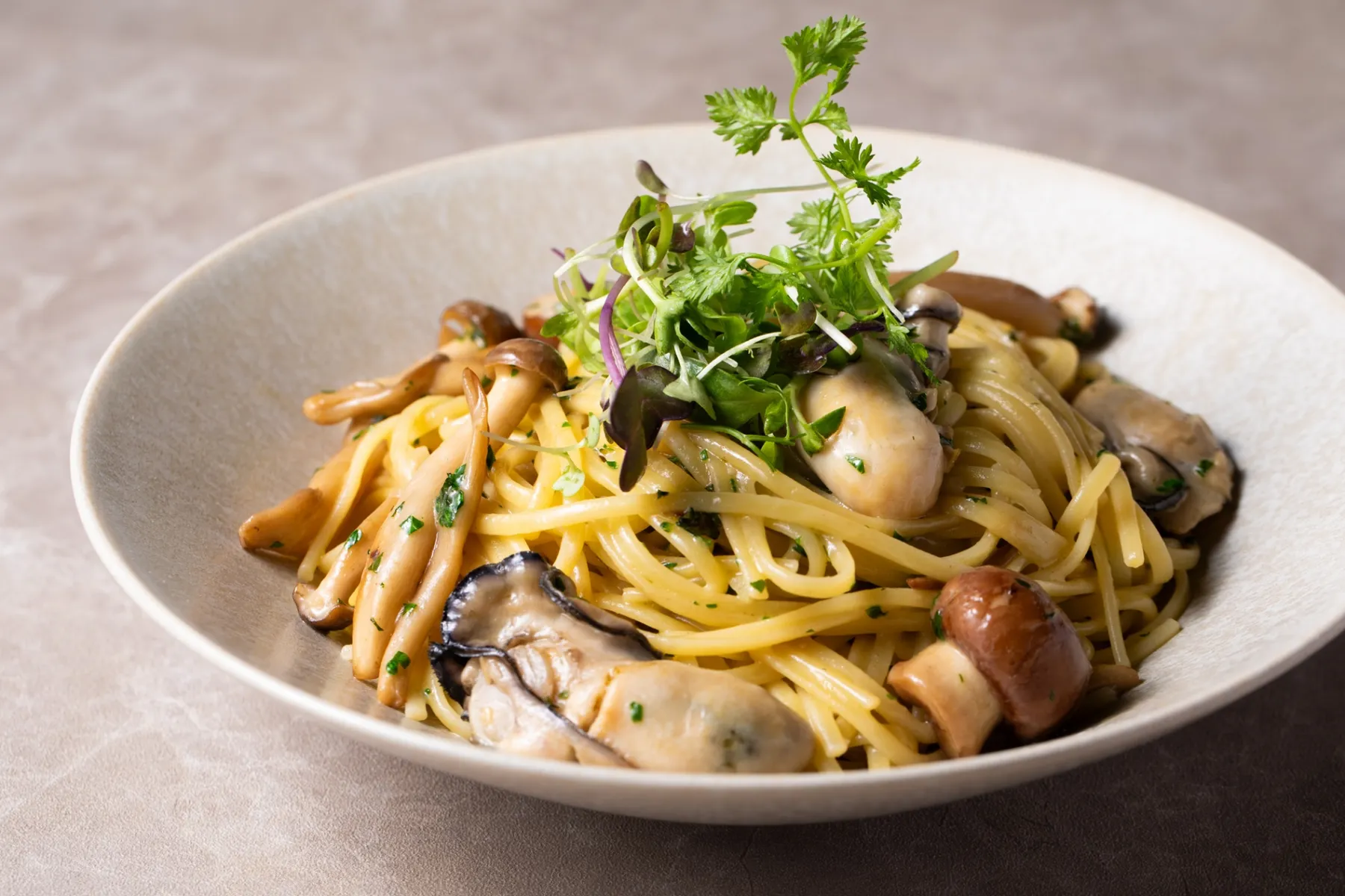 Oyster bar & French Bistro WHARF_7