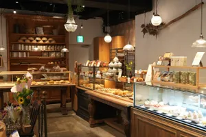ジュウニブンベーカリー 三軒茶屋本店
