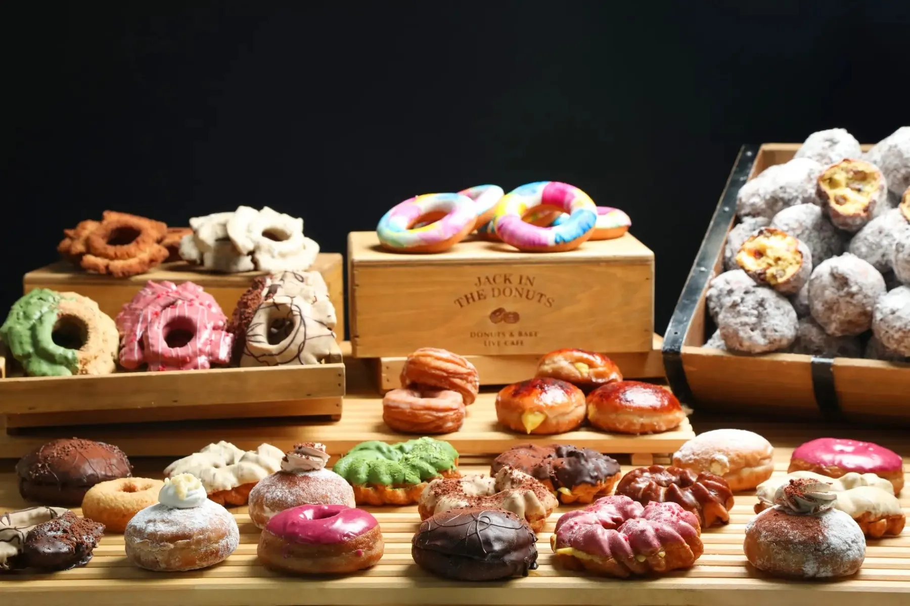 JACK IN THE DONUTS 京王百貨店新宿店_1